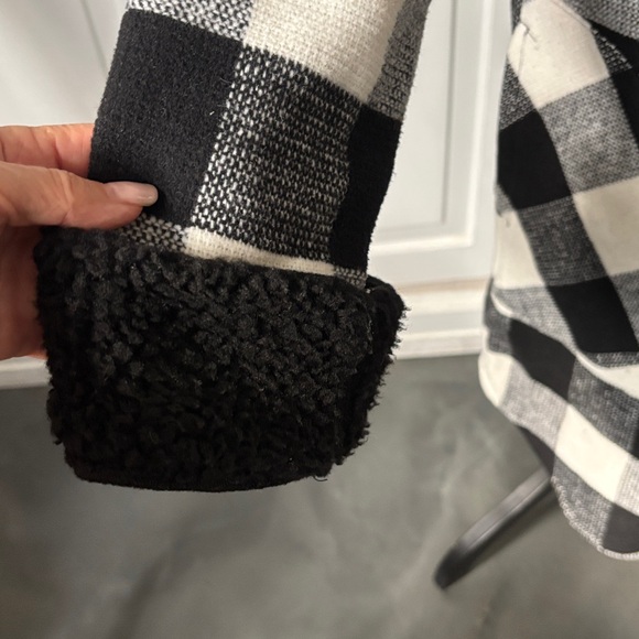 RD Style Black and White Plaid Teddy Jacket - Picture 3 of 7